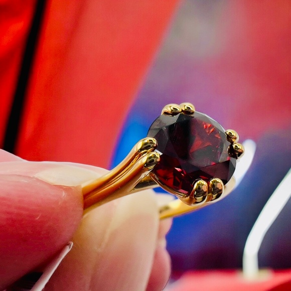 NEW! Red Garnet Ring 3.31 Carats Size 8 Gold over Sterling - Picture 10 of 12